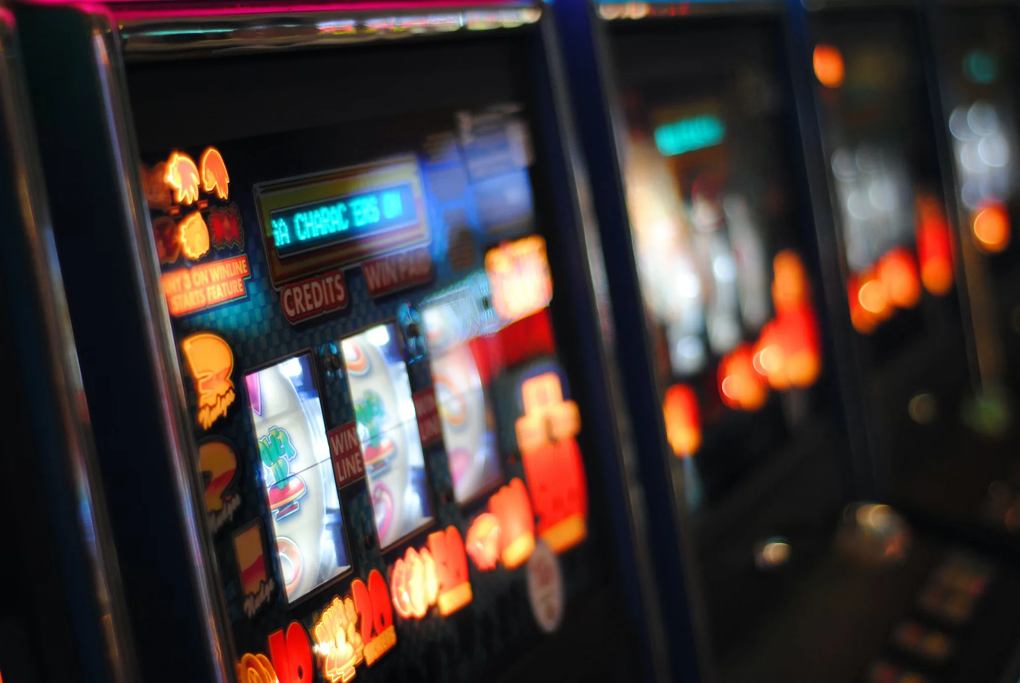 Maximizing Profits with Online Slot Tournaments